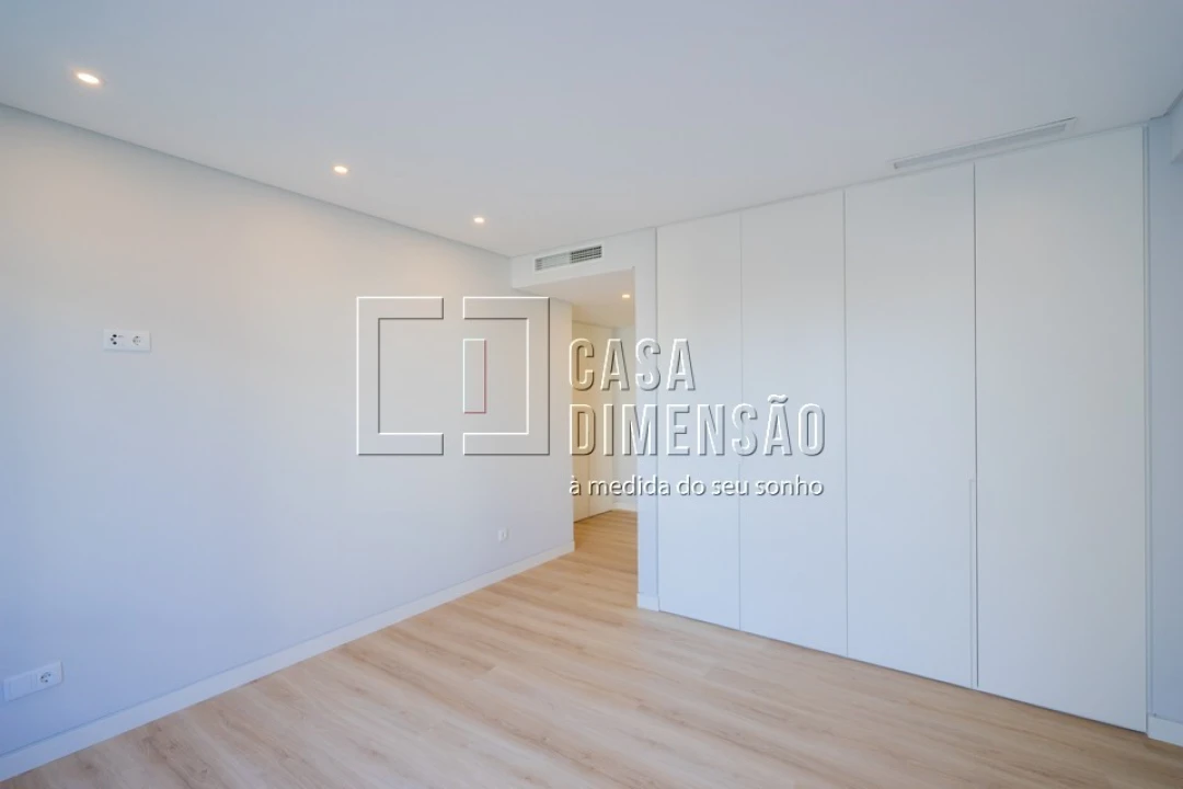 Apartamento T3 para Venda em Carcavelos e Parede Foto 94