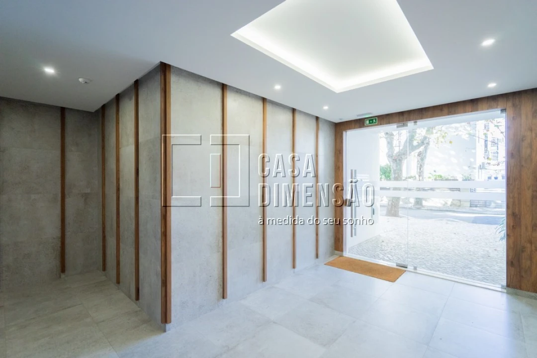 Apartamento T3 para Venda em Carcavelos e Parede Foto 107