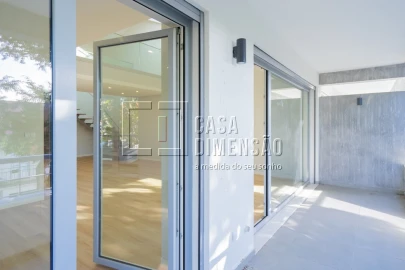 Apartamento T3 para Venda em Carcavelos e Parede
