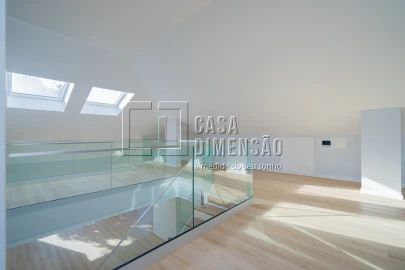 Apartamento T3 para Venda em Carcavelos e Parede