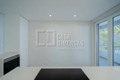 Apartamento T3 para Venda em Carcavelos e Parede