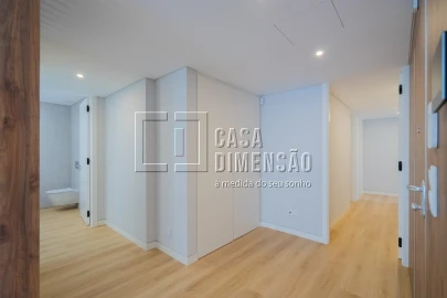 Apartamento T3 para Venda em Carcavelos e Parede