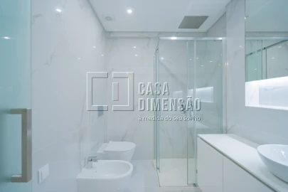 Apartamento T3 para Venda em Carcavelos e Parede