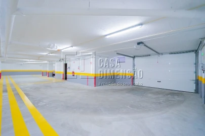 Apartamento T3 para Venda em Carcavelos e Parede