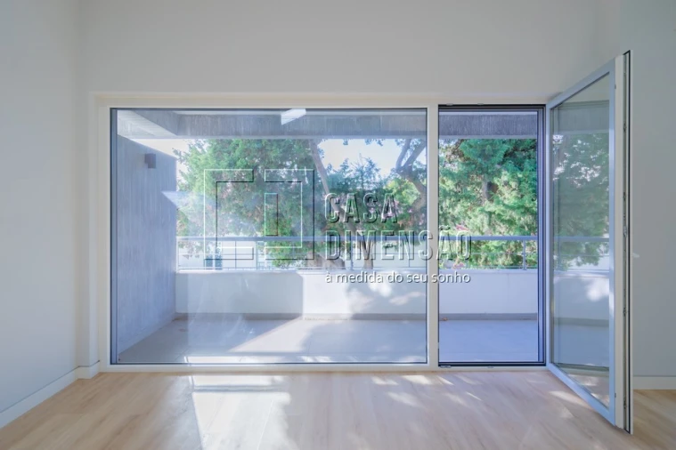 Apartamento T3 para Venda em Carcavelos e Parede Foto 20