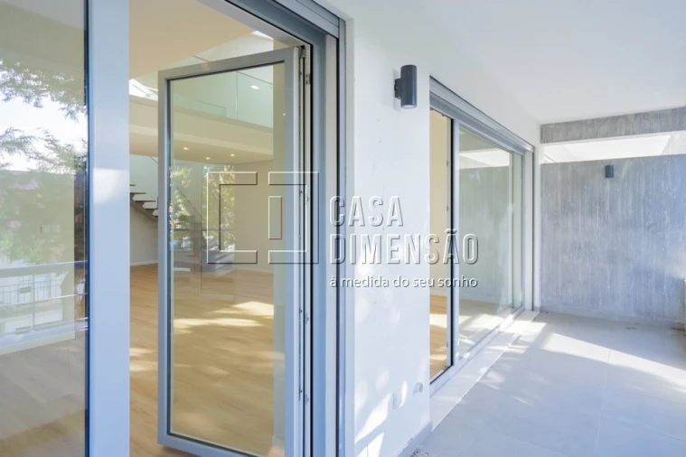 Apartamento T3 para Venda em Carcavelos e Parede Foto 22