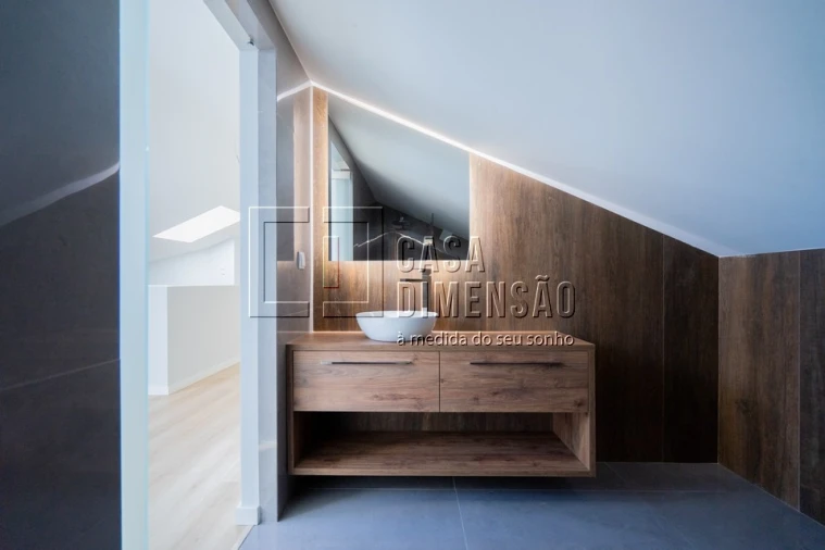 Apartamento T3 para Venda em Carcavelos e Parede Foto 47
