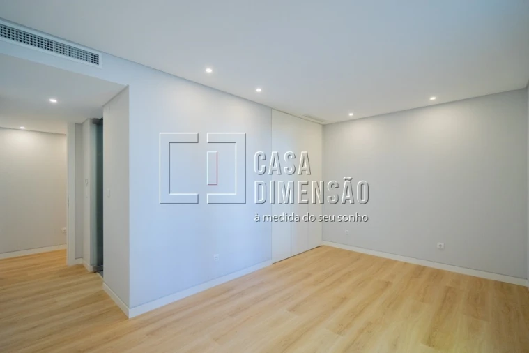 Apartamento T3 para Venda em Carcavelos e Parede Foto 71