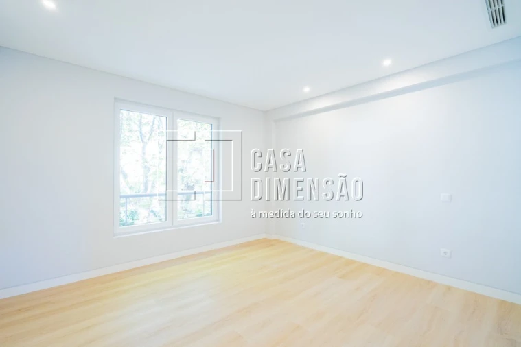 Apartamento T3 para Venda em Carcavelos e Parede Foto 80