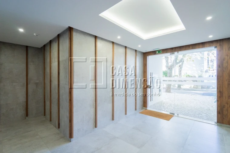 Apartamento T3 para Venda em Carcavelos e Parede Foto 107
