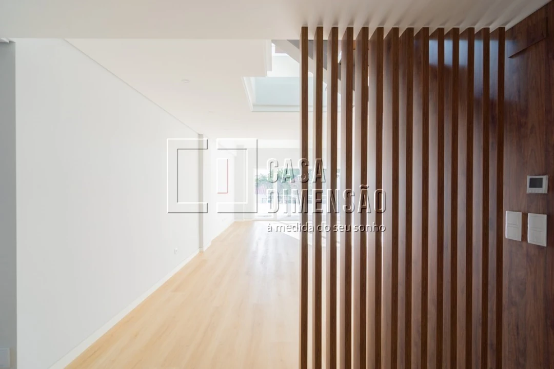 Apartamento T3 para Venda em Carcavelos e Parede Foto 2