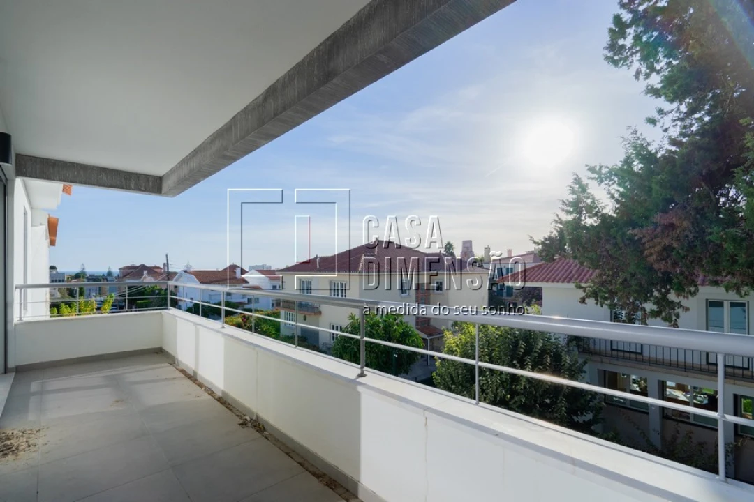 Apartamento T3 para Venda em Carcavelos e Parede Foto 12