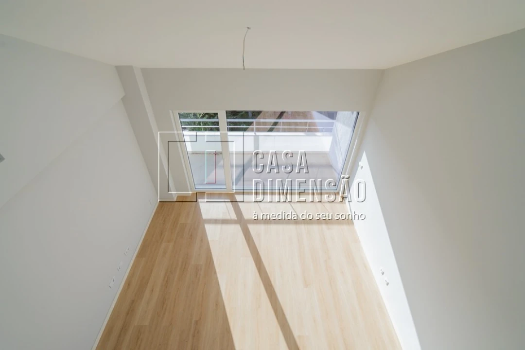 Apartamento T3 para Venda em Carcavelos e Parede Foto 24