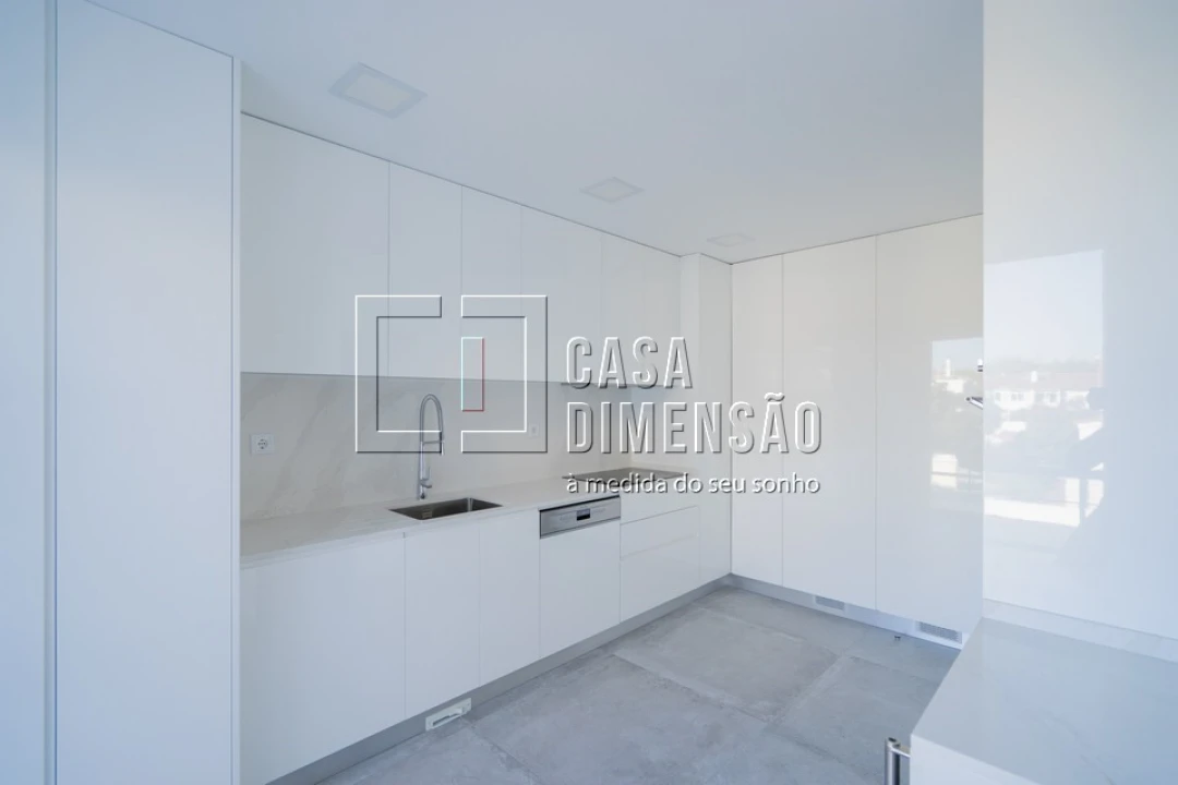 Apartamento T3 para Venda em Carcavelos e Parede Foto 44