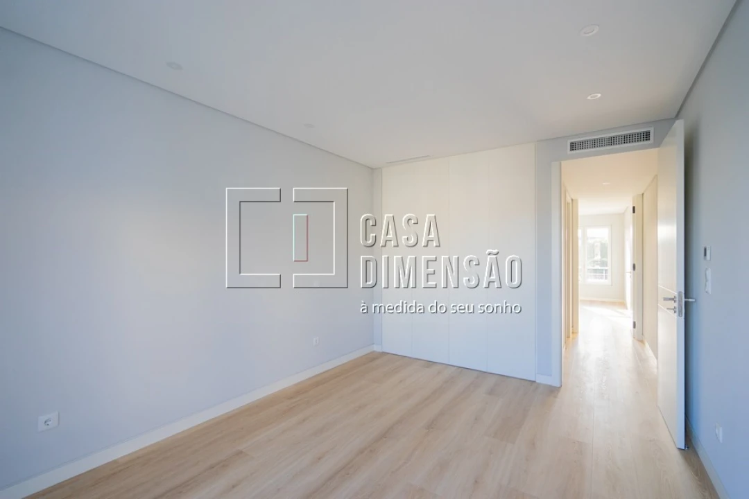 Apartamento T3 para Venda em Carcavelos e Parede Foto 51
