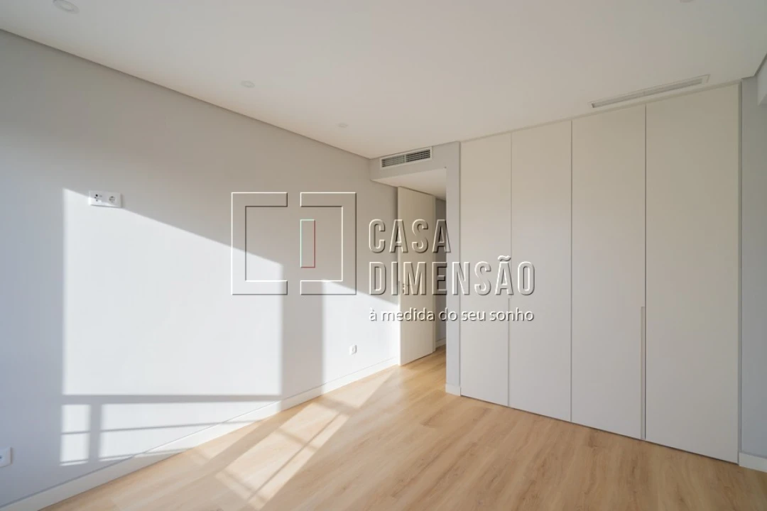 Apartamento T3 para Venda em Carcavelos e Parede Foto 55