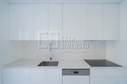 Apartamento T3 para Venda em Carcavelos e Parede