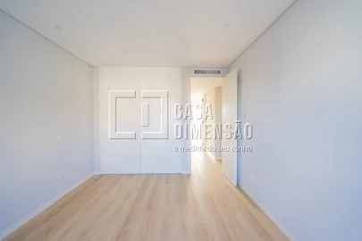 Apartamento T3 para Venda em Carcavelos e Parede