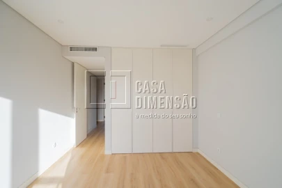 Apartamento T3 para Venda em Carcavelos e Parede