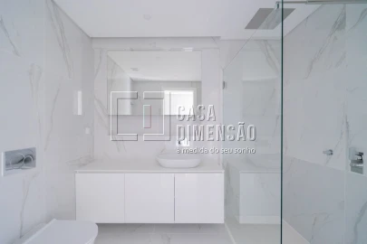 Apartamento T3 para Venda em Carcavelos e Parede