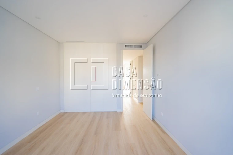 Apartamento T3 para Venda em Carcavelos e Parede Foto 50