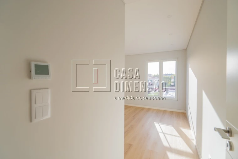 Apartamento T3 para Venda em Carcavelos e Parede Foto 52