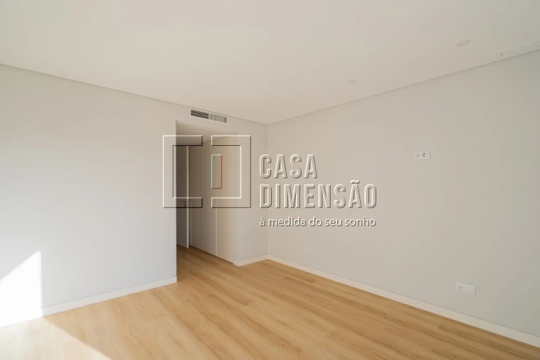 Apartamento T3 para Venda em Carcavelos e Parede Foto 66