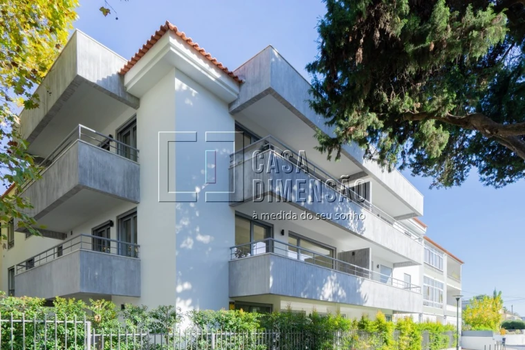 Apartamento T3 para Venda em Carcavelos e Parede Foto 79