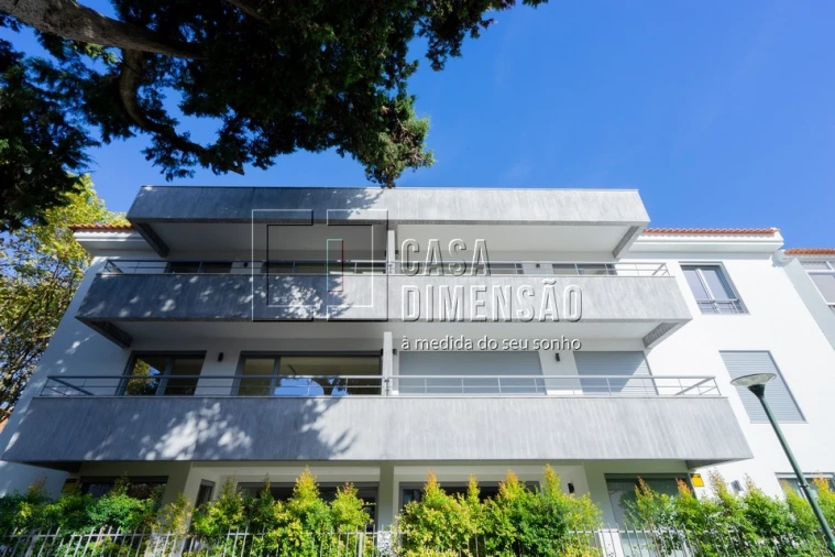 Apartamento T3 para Venda em Carcavelos e Parede Foto 83