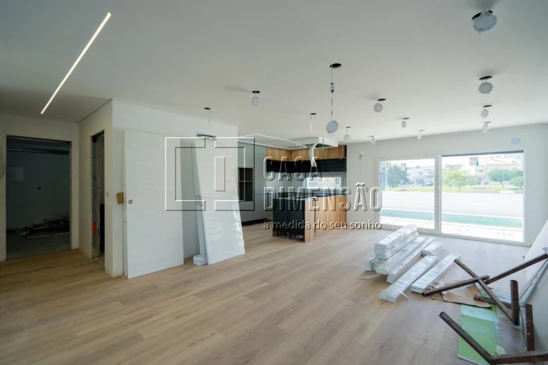 Moradia T4 para Venda em Charneca de Caparica e Sobreda Foto 7