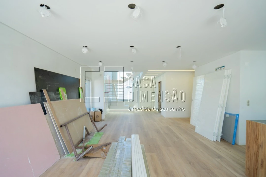 Moradia T4 para Venda em Charneca de Caparica e Sobreda Foto 11