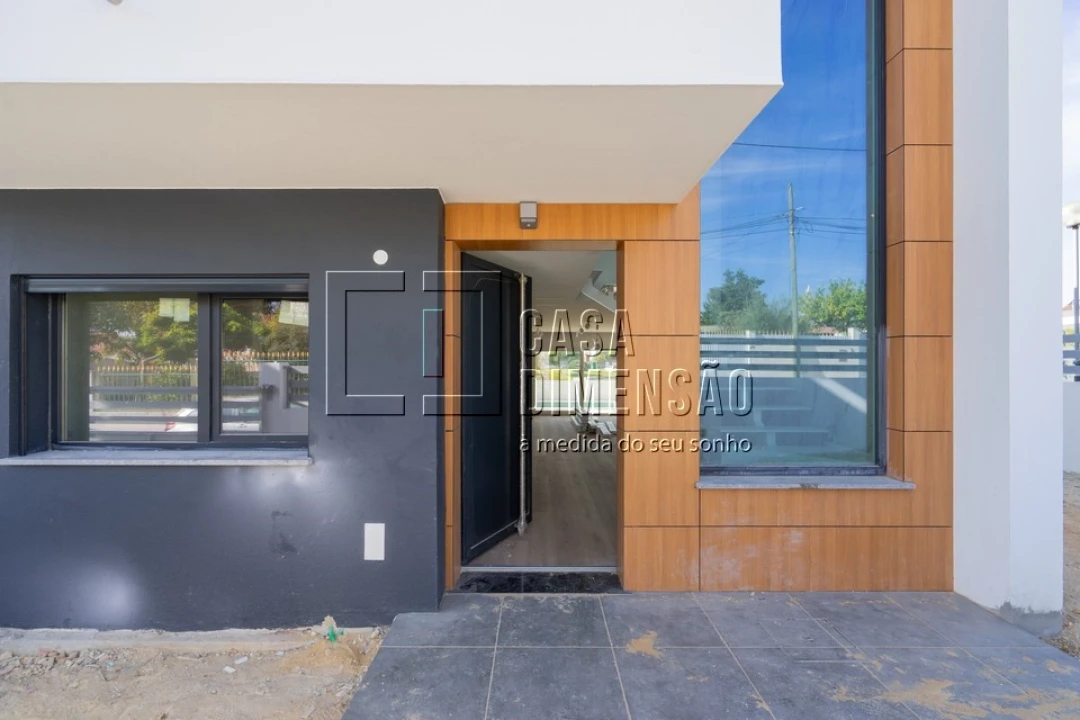 Moradia T4 para Venda em Charneca de Caparica e Sobreda Foto 60