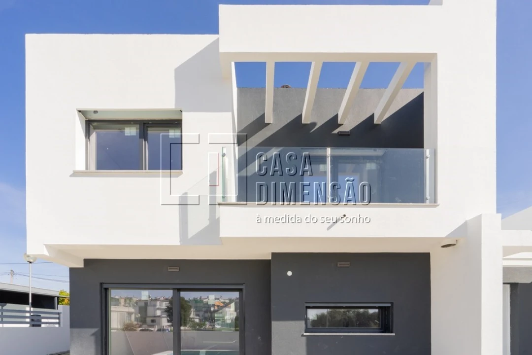 Moradia T4 para Venda em Charneca de Caparica e Sobreda Foto 66