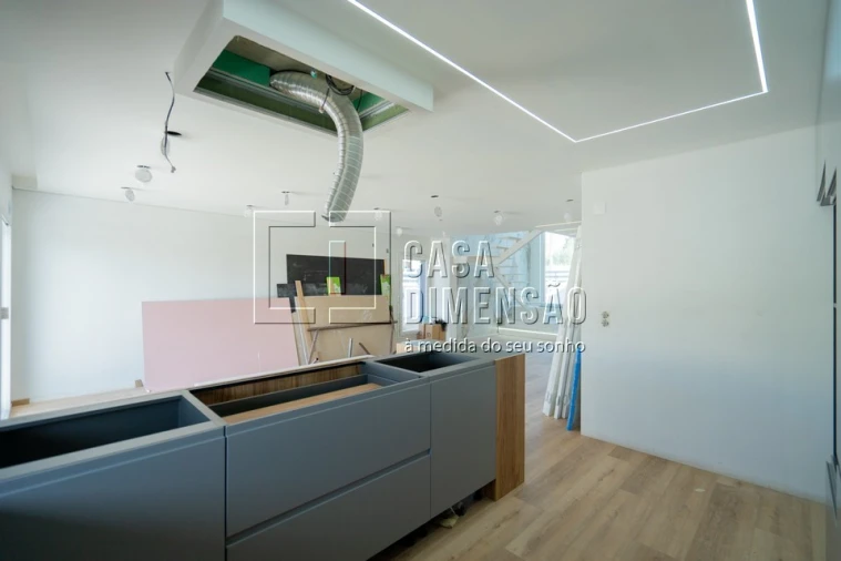 Moradia T4 para Venda em Charneca de Caparica e Sobreda Foto 20