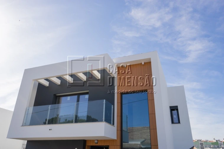 Moradia T4 para Venda em Charneca de Caparica e Sobreda Foto 54