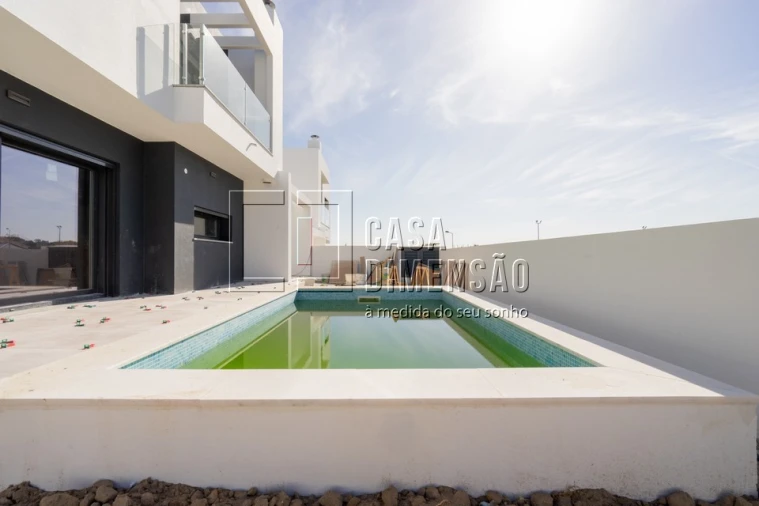 Moradia T4 para Venda em Charneca de Caparica e Sobreda Foto 62