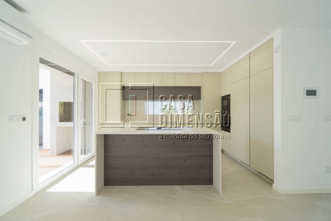 Moradia T4 para Venda em Charneca de Caparica e Sobreda Foto 14