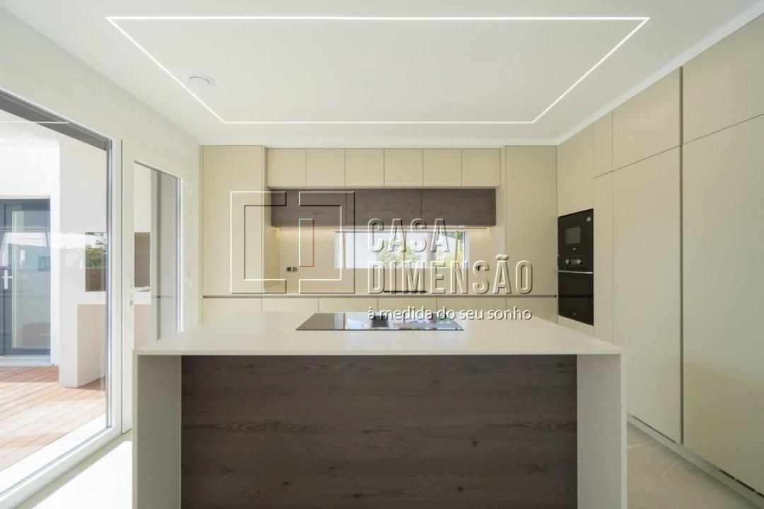 Moradia T4 para Venda em Charneca de Caparica e Sobreda Foto 15