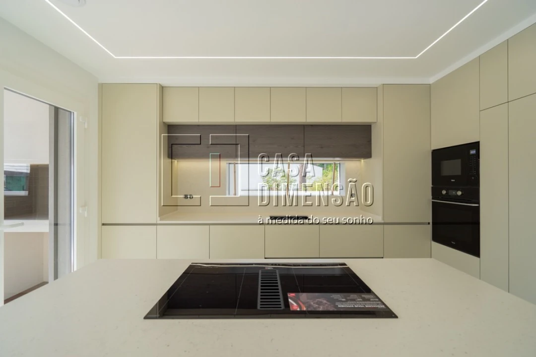 Moradia T4 para Venda em Charneca de Caparica e Sobreda Foto 17