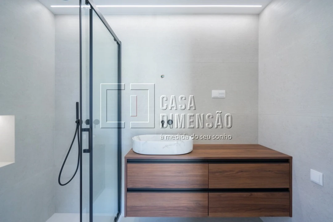 Moradia T4 para Venda em Charneca de Caparica e Sobreda Foto 47