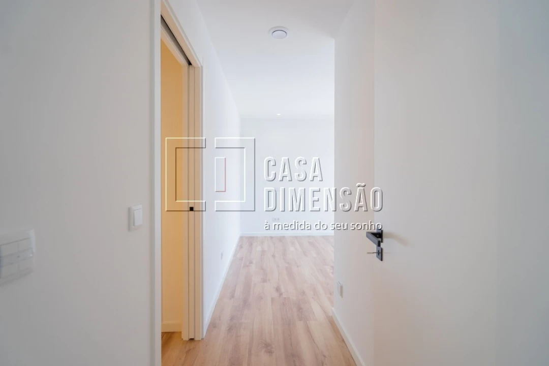 Moradia T4 para Venda em Charneca de Caparica e Sobreda Foto 59