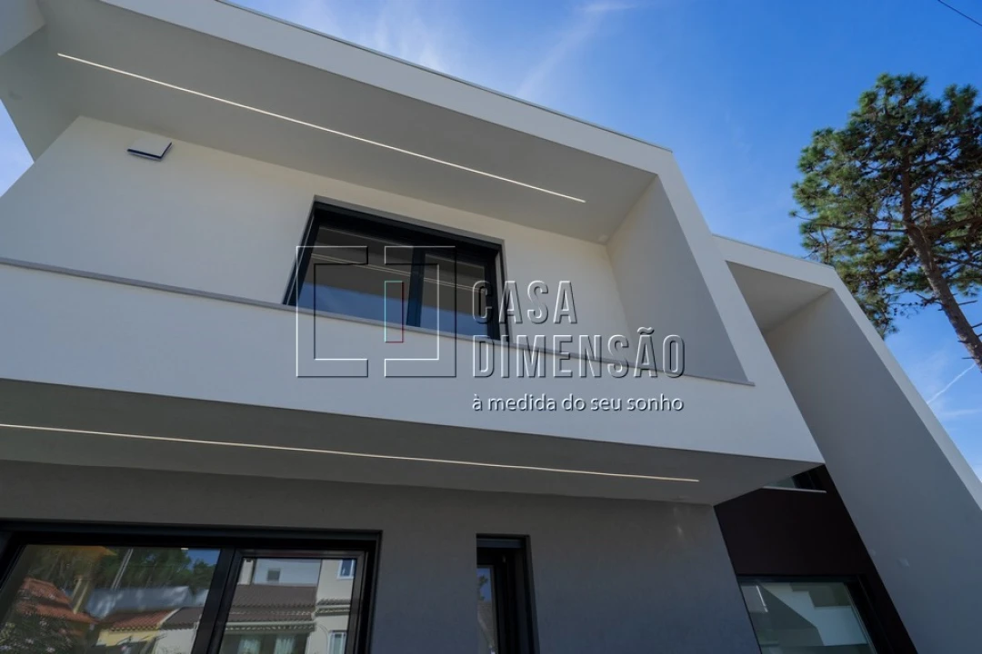 Moradia T4 para Venda em Charneca de Caparica e Sobreda Foto 73