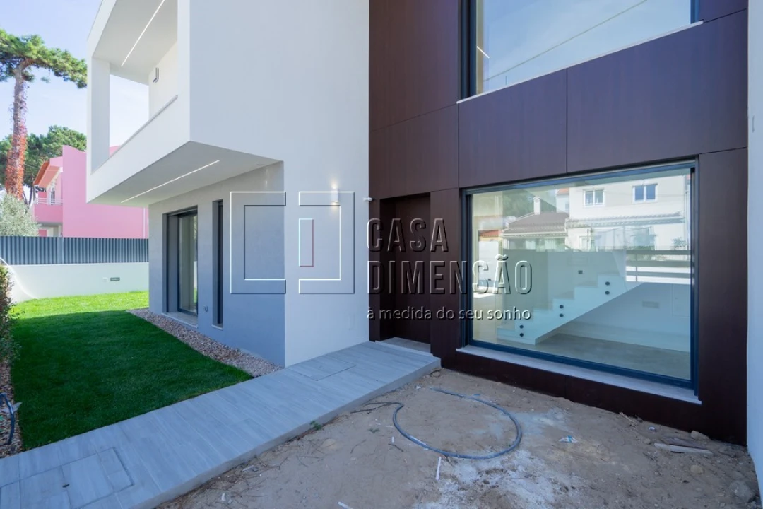 Moradia T4 para Venda em Charneca de Caparica e Sobreda Foto 75
