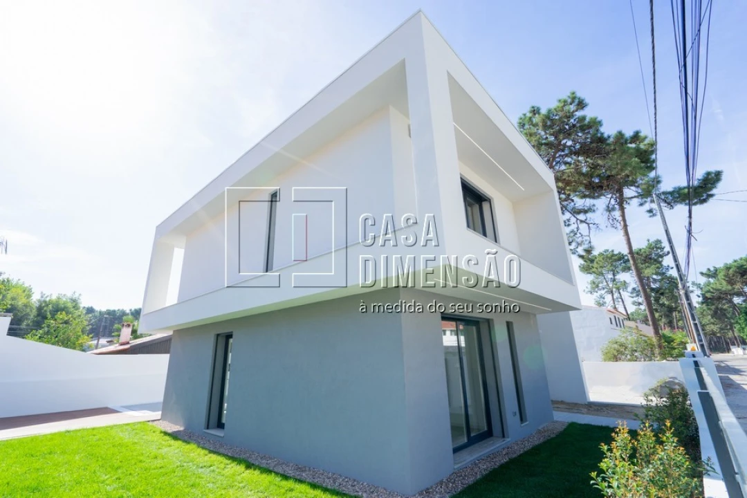 Moradia T4 para Venda em Charneca de Caparica e Sobreda Foto 78