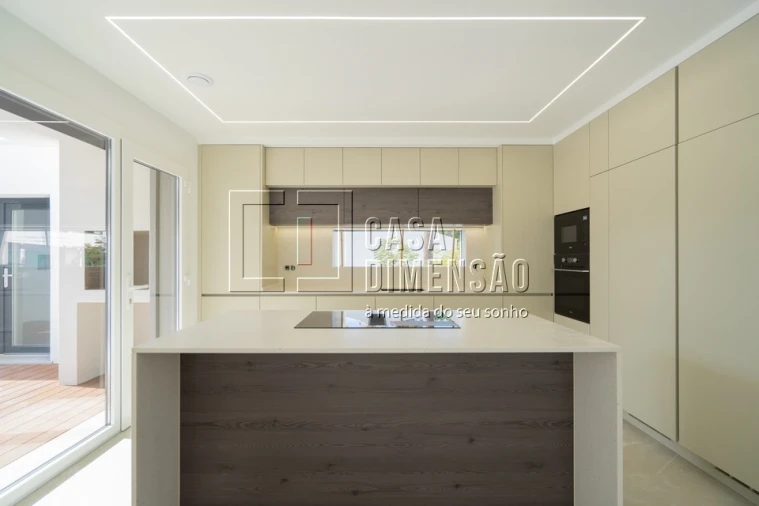 Moradia T4 para Venda em Charneca de Caparica e Sobreda Foto 15