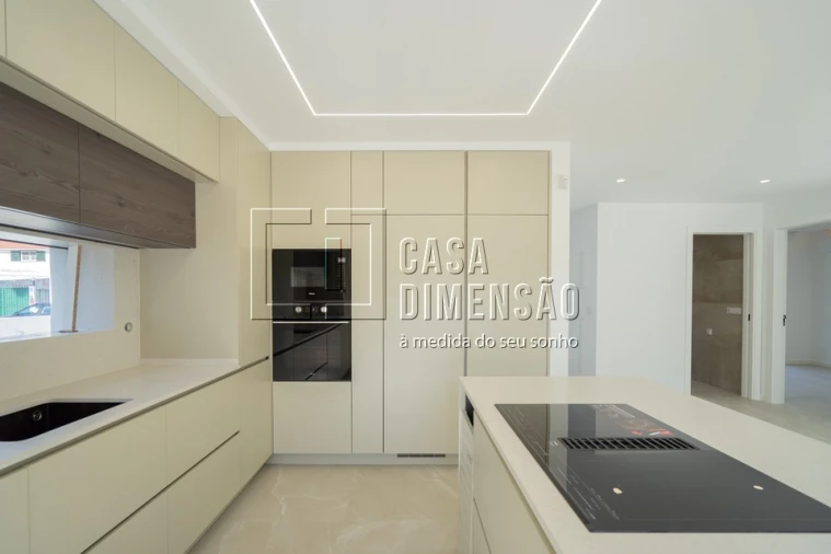 Moradia T4 para Venda em Charneca de Caparica e Sobreda Foto 29