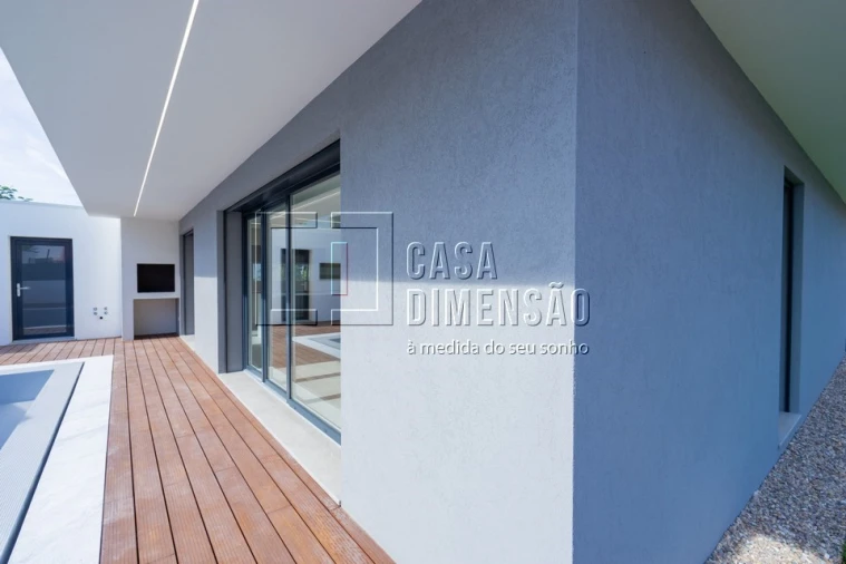 Moradia T4 para Venda em Charneca de Caparica e Sobreda Foto 85