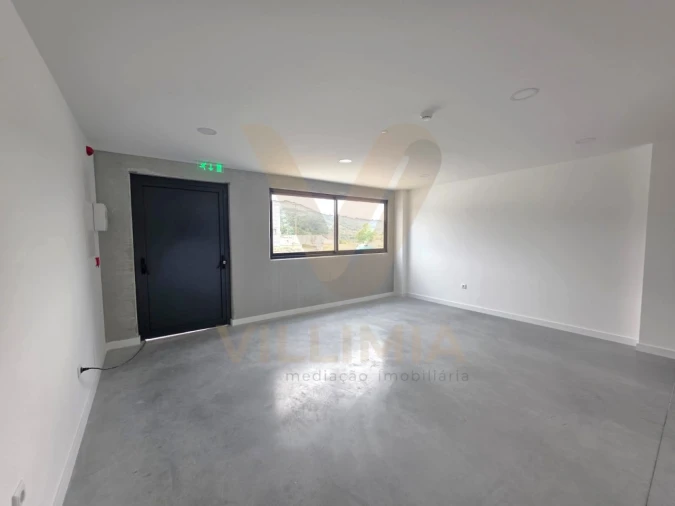 Armazém para Venda em Arca e Ponte de Lima Foto 3