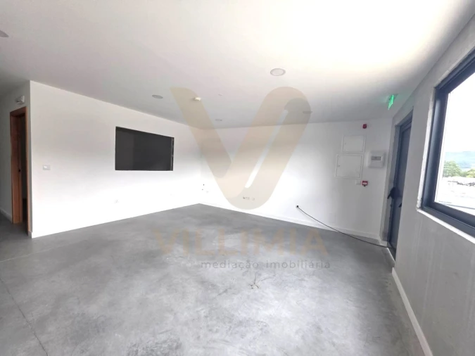 Armazém para Venda em Arca e Ponte de Lima Foto 4