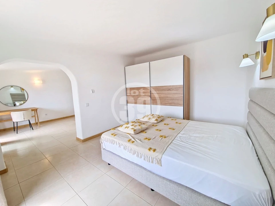 Moradia T4 para Venda em Albufeira e Olhos de Água Foto 9